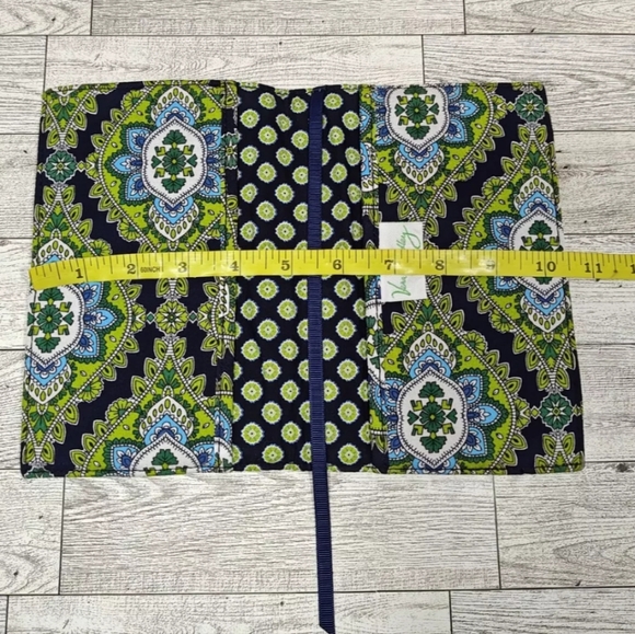 Vera Bradley Cambridge Paperback Book or Planner Cover Retired - Picture 7 of 8